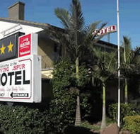 Flying Spur Motel - Redcliffe Tourism