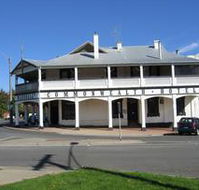 Commonwealth Hotel - Redcliffe Tourism