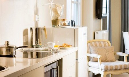 Quality Suites Deep Blue - Redcliffe Tourism 3