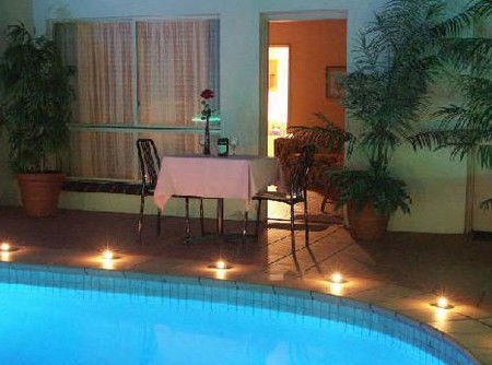 Abbotswood Motor Inn - Redcliffe Tourism 0