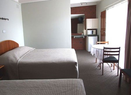 Abbotswood Motor Inn - Redcliffe Tourism 4