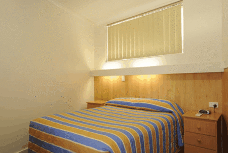 Bamboo Motor Inn - Redcliffe Tourism 1