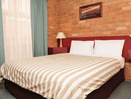 Werribee Motel & Apartments - Redcliffe Tourism 3