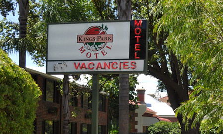  Redcliffe Tourism