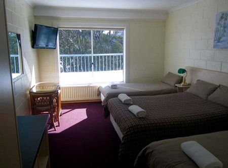 Falls Creek Hotel - Redcliffe Tourism 0