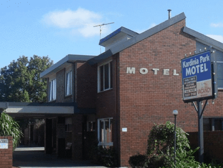 Kardinia Park Motel - Redcliffe Tourism