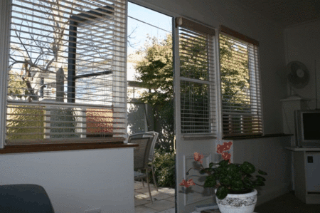 Quinton House - Redcliffe Tourism 2