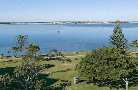 Blue Waters Apartments - Redcliffe Tourism