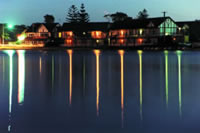 Clan Lakeside Lodge - Redcliffe Tourism 0