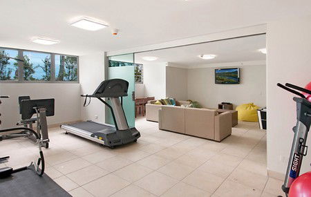 Fairshore Beachfront Apartments - Redcliffe Tourism 2