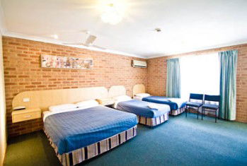  Redcliffe Tourism