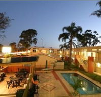 Kelanbri Holiday Apartments - Redcliffe Tourism