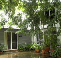 Rum Jungle Bungalows - Redcliffe Tourism