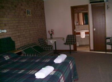 Spa Village Travel Inn - Redcliffe Tourism 3