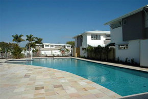 Coolum Villas - Redcliffe Tourism 0