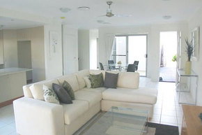 Coolum Villas - Redcliffe Tourism 2