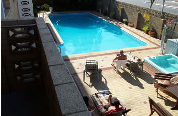 Brownelea Holiday Apartments - Redcliffe Tourism 5