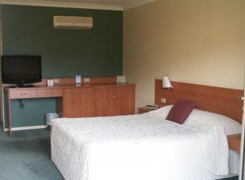 Wagga RSL Club Motel - Redcliffe Tourism 1