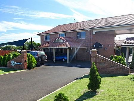 Cotswold Motor Inn - Redcliffe Tourism 1