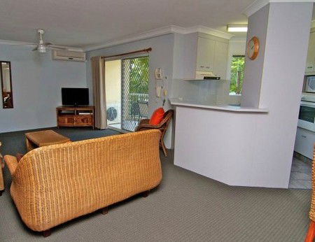 Paradise Grove Holiday Apartments - Redcliffe Tourism 2