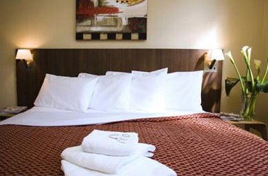 Perouse Lodge - Redcliffe Tourism 0