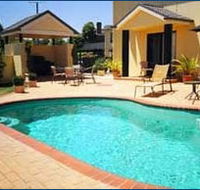 Hopkins House Motel  Apartments - Redcliffe Tourism