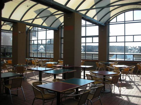 Waurn Ponds Hotel - Redcliffe Tourism 1