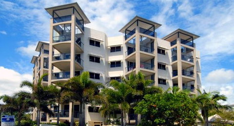 Raffles Mooloolaba - Redcliffe Tourism 0