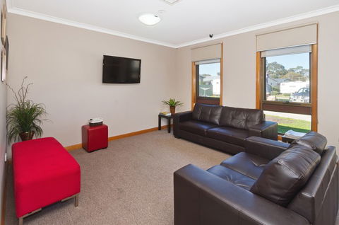 Frankston Holiday Park - Redcliffe Tourism 5