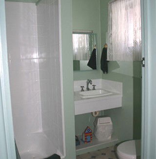 Inverloch Motel - Redcliffe Tourism 1