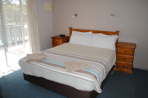 Lakes Entrance Country Cottages - Redcliffe Tourism 4
