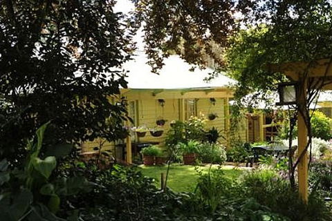 Bendigo Cottages - Redcliffe Tourism 1