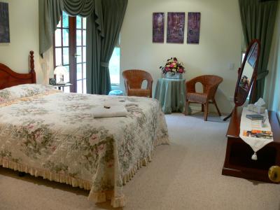 Armadale Cottage B And B - Redcliffe Tourism 2