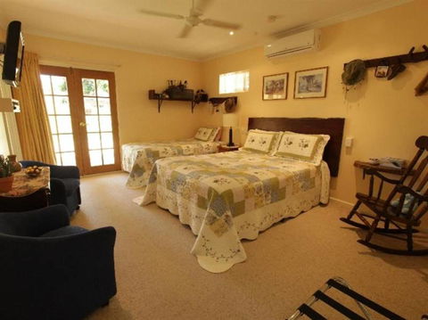 Armadale Cottage B And B - Redcliffe Tourism 4
