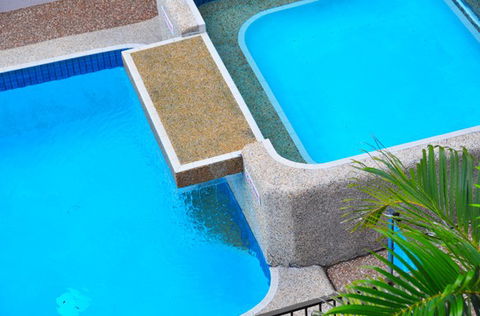 Waters Edge The Strand - Townsville - Redcliffe Tourism 0