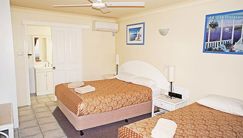 City Centre Motel - Redcliffe Tourism 1