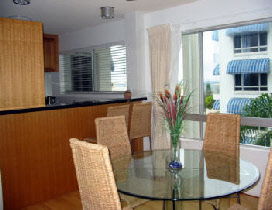 Estoril On Moffat Holiday Apartments - Redcliffe Tourism 3
