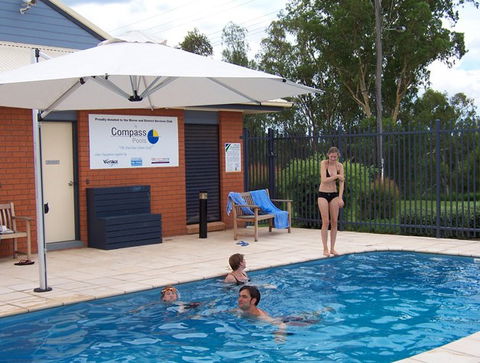 Albert Motel - Redcliffe Tourism 0