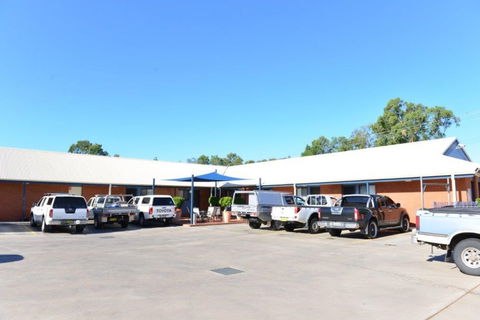 Albert Motel - Redcliffe Tourism 4