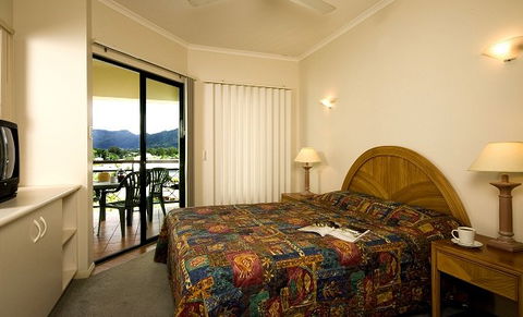 Tropic Towers Apartments - Redcliffe Tourism 2