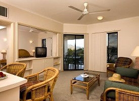 Tropic Towers Apartments - Redcliffe Tourism 4