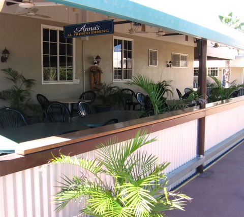 Bluestone Motor Inn - Redcliffe Tourism 2