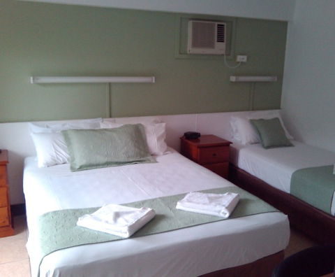 Paravista Motel - Redcliffe Tourism 3