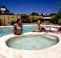 Mackay Motor Inn - Redcliffe Tourism