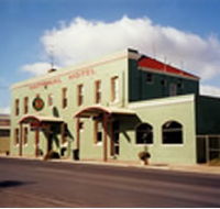 National Hotel - Redcliffe Tourism