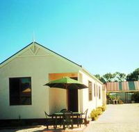 Port Vincent Holiday Cabins and Apartments - Redcliffe Tourism
