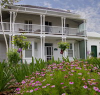 Willunga House - Redcliffe Tourism