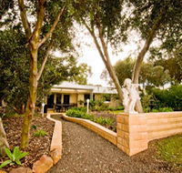 Correa Corner Bed  Breakfast - Redcliffe Tourism
