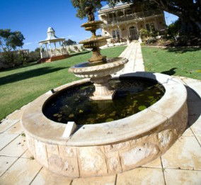 Rose-Eden House - Redcliffe Tourism 1