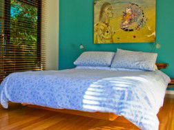 Akasha Beach Retreat - Redcliffe Tourism 4